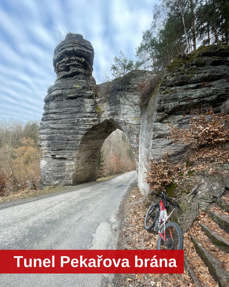 Tunel Pekařova brána